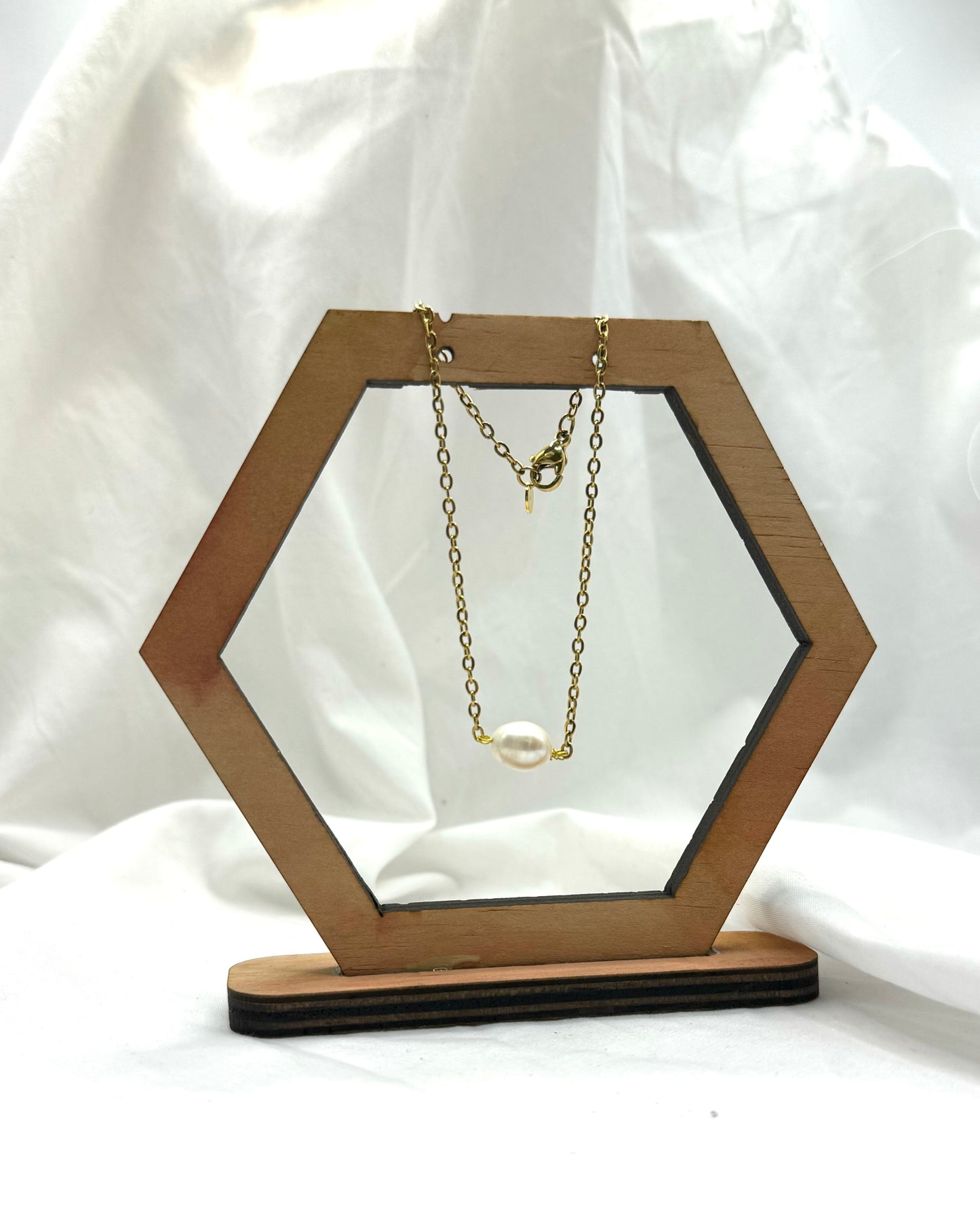 Leah Bracelet - Gold Plated Pearl Bracelet